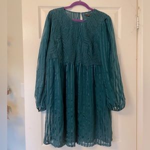 BCBG Green Lace long sleeve dress with slip